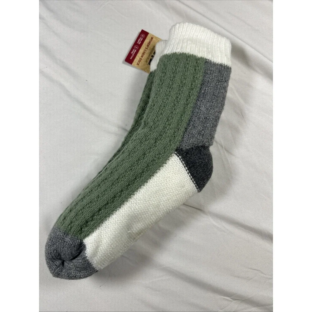 MUK LUKS Women's Grippy Sherpa  Slipper Socks Size Small Camping ⛺️